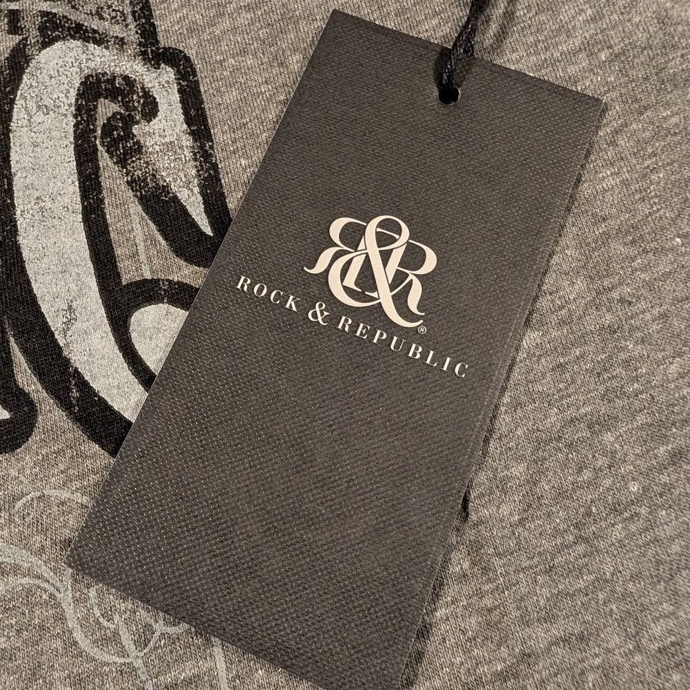 Rock & Republic Black and Gray Whiskey Graphic Long Sleeve Tee Size XL - Picture 6 of 8